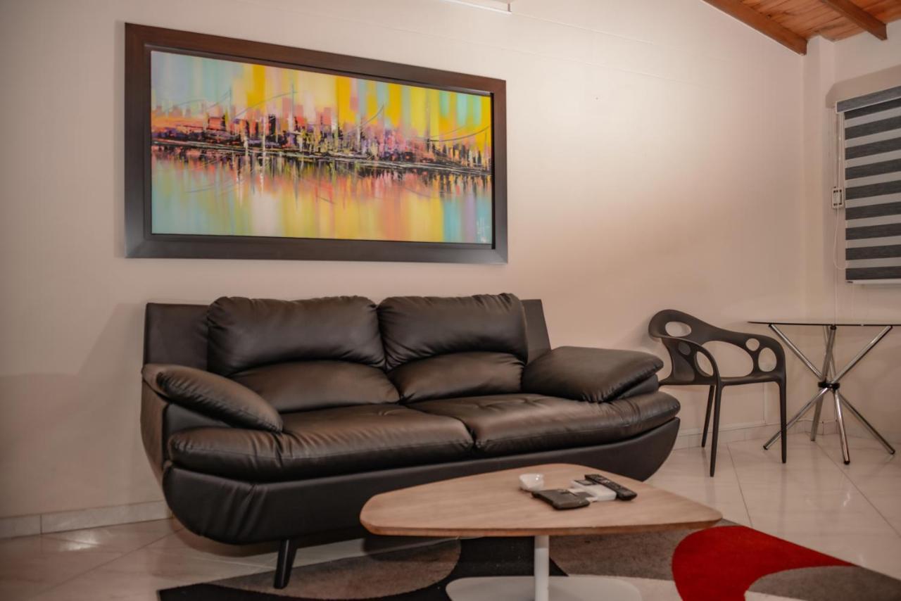 Poblado Brownstone Daire Medellín Dış mekan fotoğraf